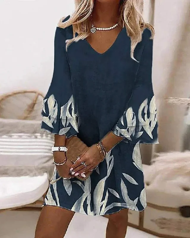 ALLOVER PRINT V NECK BELL SLEEVE DRESS