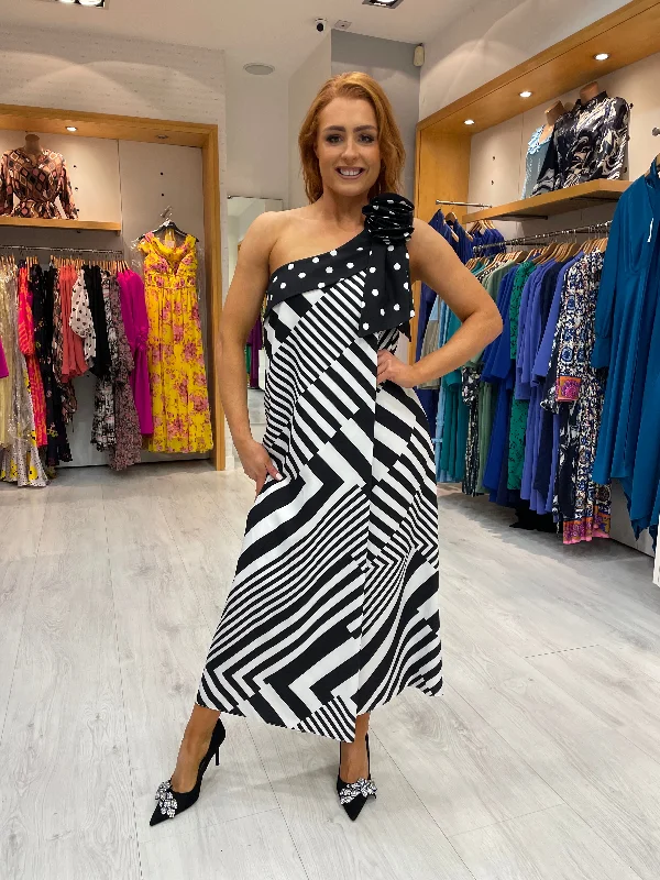 Casting Monochrome Geometric Dress