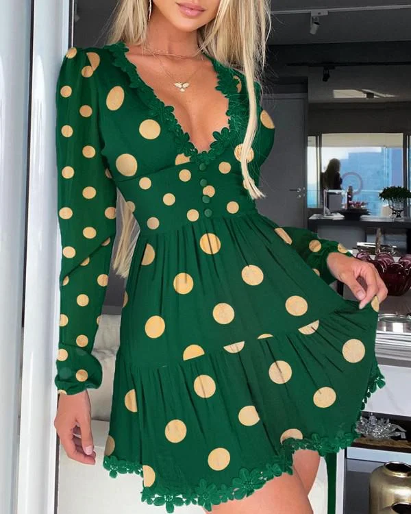 DRESSES