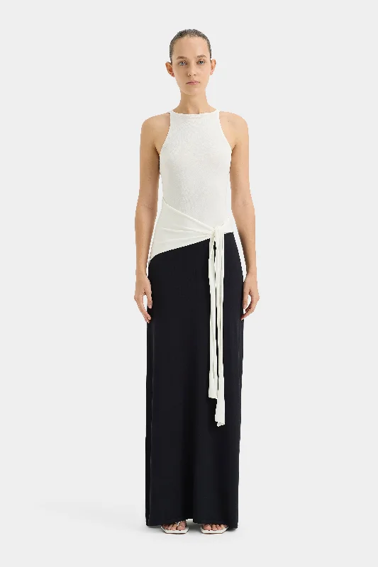 Emery Tie Waist Dress Crew Neckline Casual
