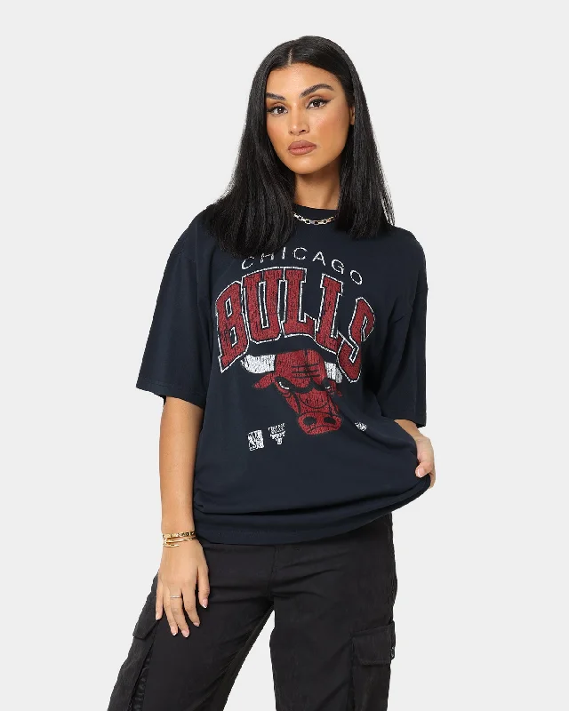 Mitchell & Ness Chicago Bulls XL Arch Vintage T-Shirt Faded Black Cashmere Blend Cotton Blend Poly Blend Mitchell & Ness Chicago Bulls XL Arch Vintage T-Shirt Faded Black Cashmere Blend Cotton Blend Poly Blend