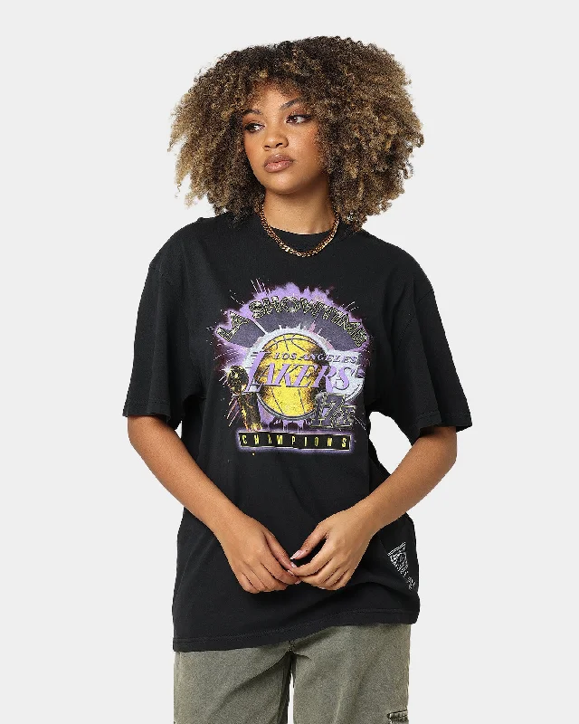 Mitchell & Ness Los Angeles Lakers Showtime Vintage T-Shirt Faded Black Cashmere Blend Cotton Blend Poly Blend Mitchell & Ness Los Angeles Lakers Showtime Vintage T-Shirt Faded Black Cashmere Blend Cotton Blend Poly Blend