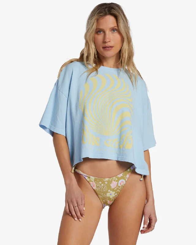 Sun Club T-Shirt - Bliss Blue Basic T-Shirt Crew Neck Short Sleeve