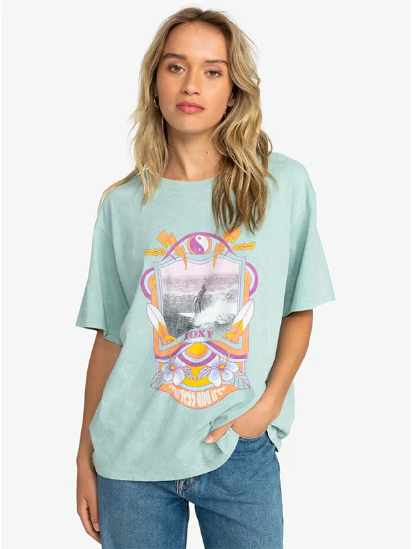 Women's Girl Need Love A Oversized T-Shirt Asymmetrical Pockets Print