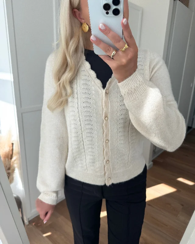 Vero Moda cardigan eleanor ls v-neck birch/w. melange Collared Crew Neck Turtle Neck Vero Moda cardigan eleanor ls v-neck birch/w. melange Collared Crew Neck Turtle Neck