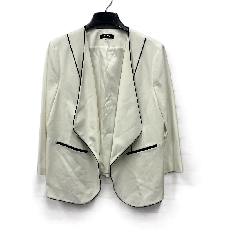 Blazer By Nine West In White, Size: 1x Women's Custom Suit