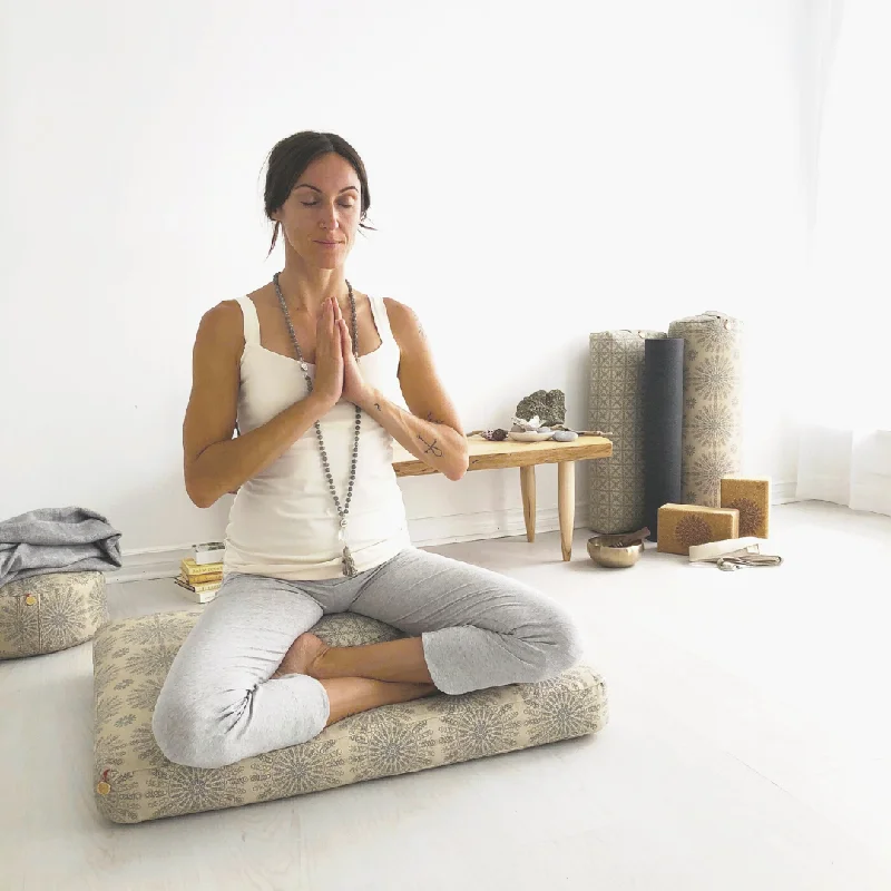 THE ANAHATA YOGA TANK charcoal tank top